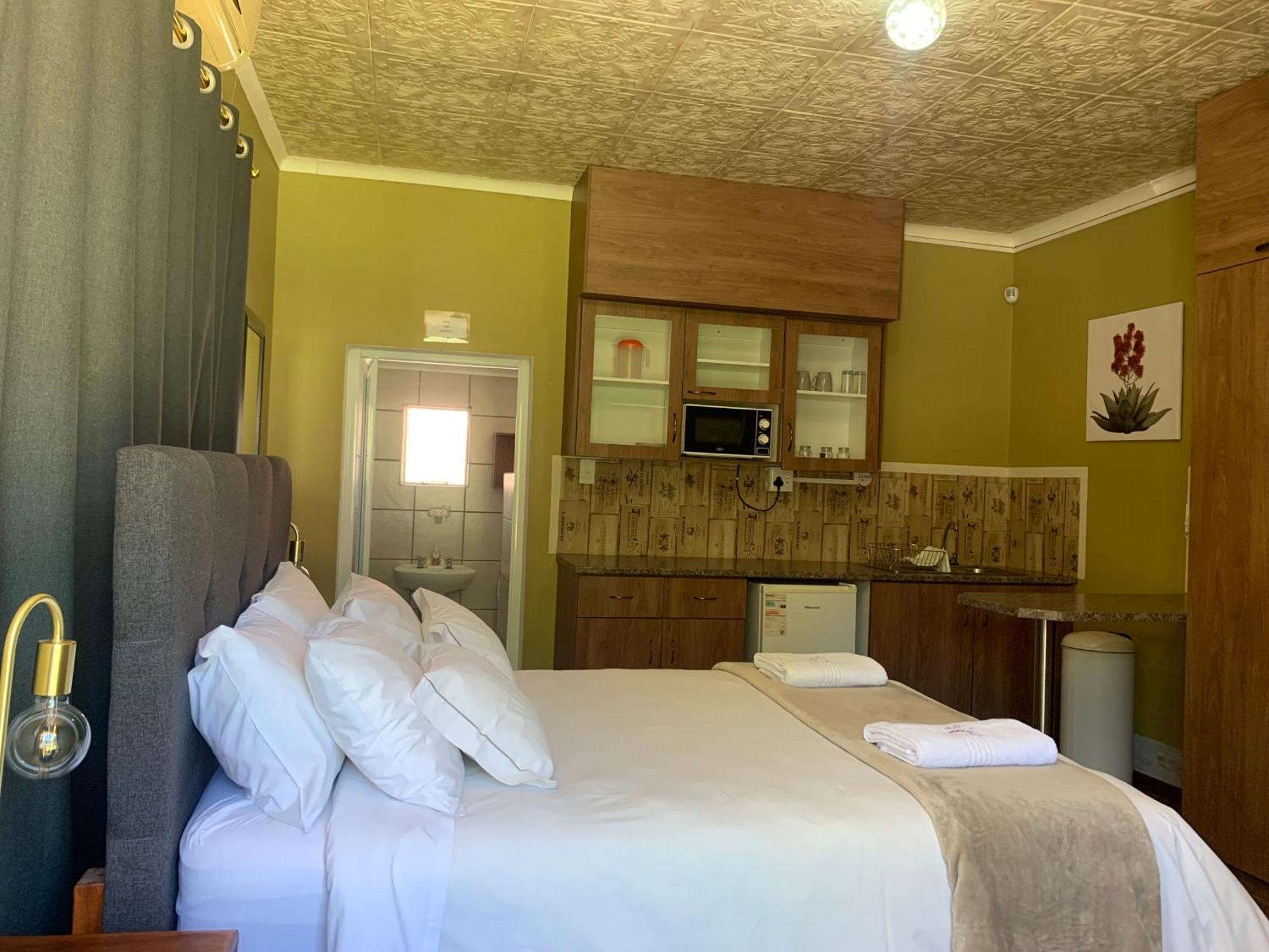 Victoria West Victoria Oaks Guesthouse מראה חיצוני תמונה